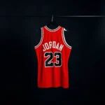 ⁦NBA Jersy Bulls rouge⁩ - الصورة ⁦2⁩